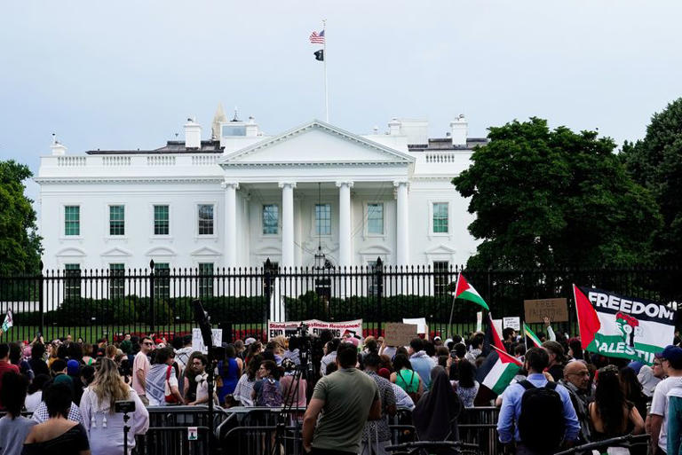 محتجون مناصرون لغزة يعتزمون محاصرة البيت الأبيض