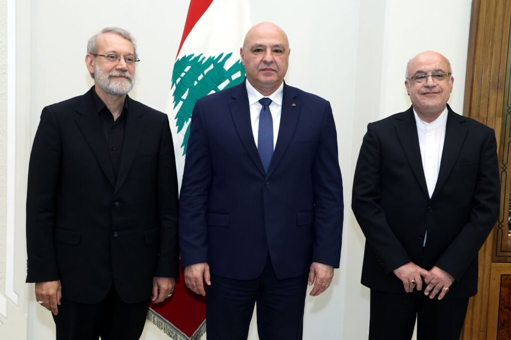 الرئيس اللبناني للاريجاني: نرغب بالتعاون مع إيران